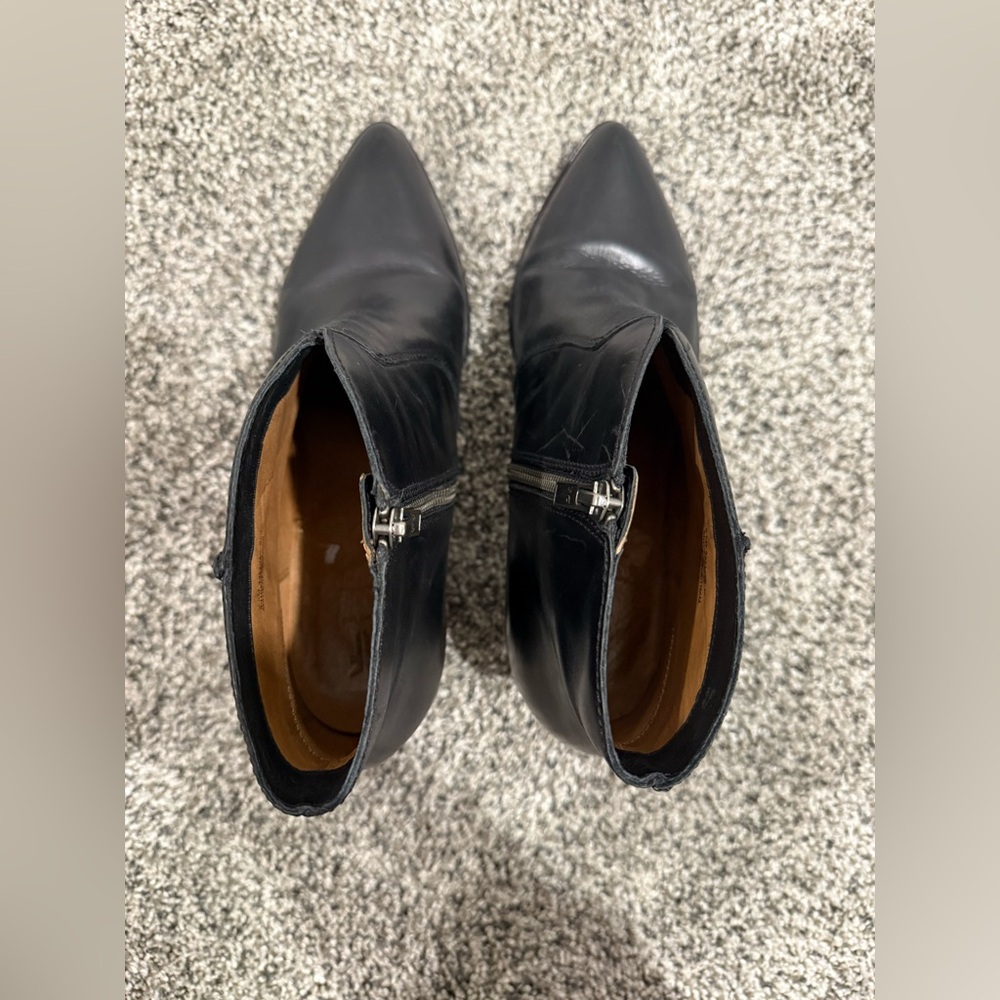 Frye Jennifer Black Leather Ankle Booties, size 9.5 - Picture 9 of 16